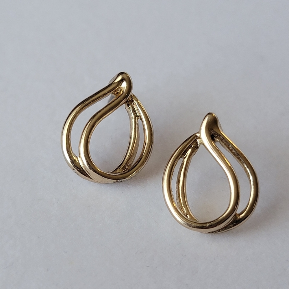 Flame Earrings Gold Tone Double Teardrop
